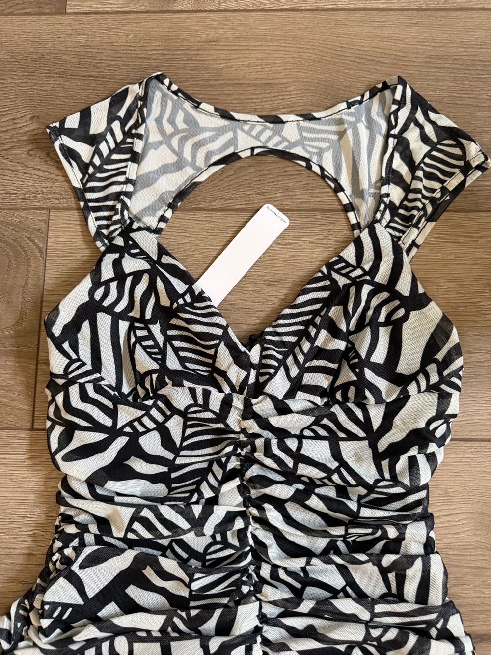 NWT SELF CONTRASR Black & White Printed Fit-and-Flare Dress Size Medium - Picture 4 of 8